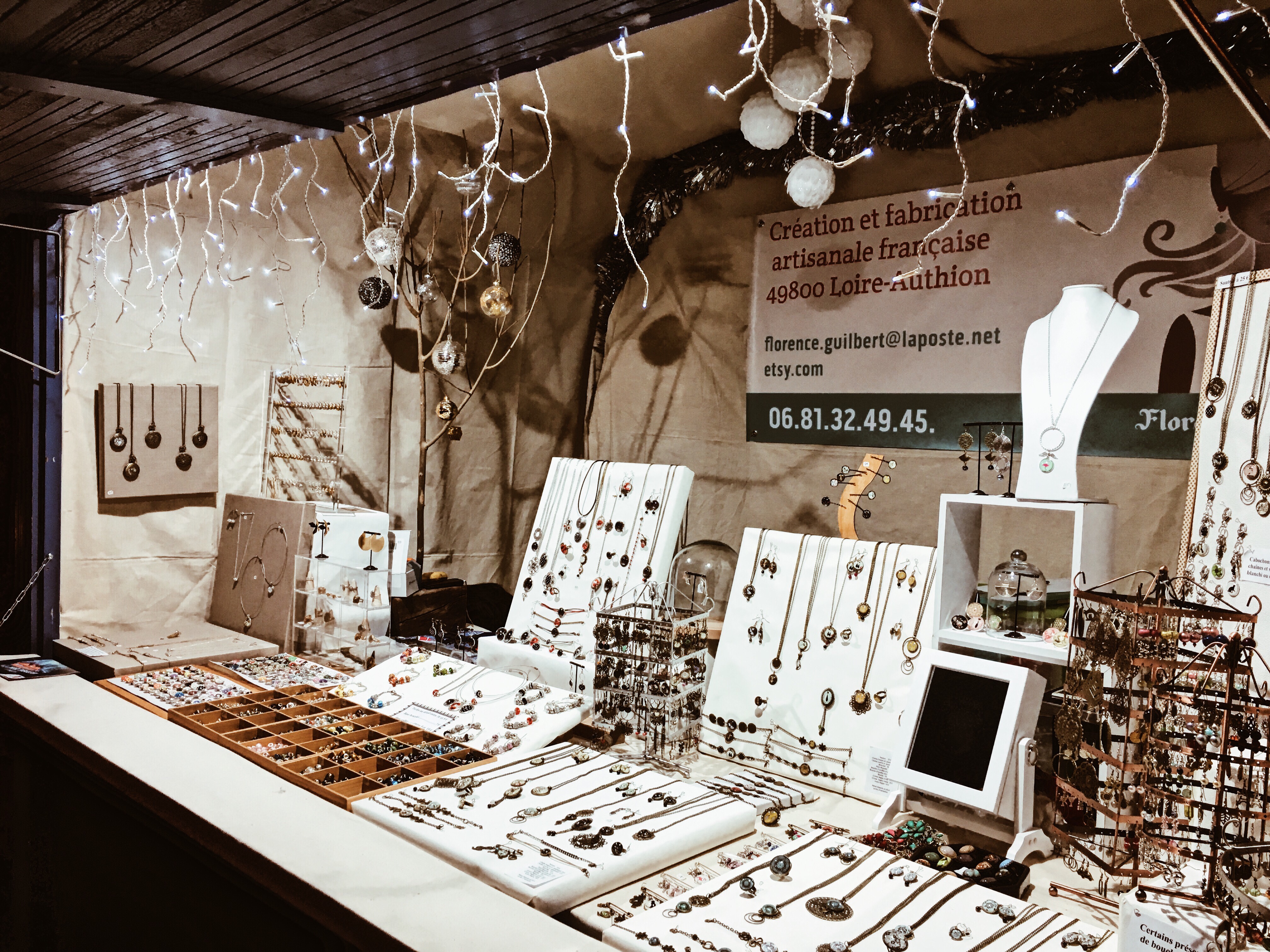 81b19b55-6c13-47b6-a57c-072ddf72c145-1